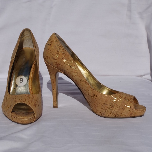 Nine West Shoes - Nine West Metallic Cork "Liatris" Peep Toe- Sz 9